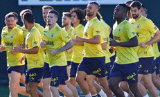 Fenerbahçenin Zimbru kadrosu belli oldu Emre Mor ve Alexander Djiku...