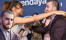 Ünlü oyuncu 25 yaşında hayatını kaybetti Babasının ölümüne sadece 1 hafta dayanabildi