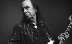 Yalnızlar Rıhtımı’nın tam ortasında ıssız kaldık…