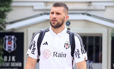 Beşiktaşın Neftçi Bakü kamp kadrosu açıklandı Ante Rebic kadroda mı