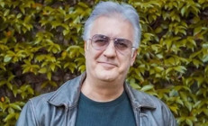 Karadağlı tiyatronun başına geçti
