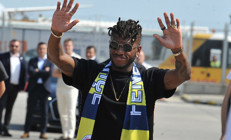 Fred, Fenerbahçeye transferi için İstanbulda Havalimanında Galatasaraya gönderme