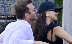 Dokunuşlar, samimi tavırlar, gülümsemeler çok konuşulmuştu: Tipik erkek işte... Kıymetini ayrılınca anladı