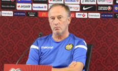 Ermenistan Milli Takımı Teknik Direktörü Petrakov: Türkiye maçı bizim için çok önemli