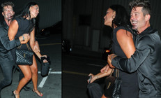 Dur diye yalvardı, dinlemedi: Nişanlısını utandırdı