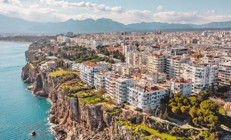 Bir Rus Antalya’da 80 daire alıp otele çevirmiş... Sitedeki otele ‘Dur’ denilecek