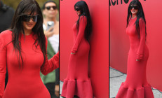 Sadece defile seyretmeye gitmişti... Herkes durup onu seyretti