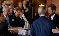 Kraliyet ailesi için çarpıcı iddia… Charles ve Harry ‘mecburen’ barışacaklar: Oğluna evinde yer açacak ama gelinine asla