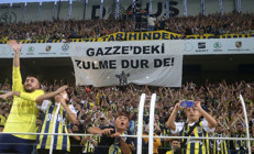 Fenerbahçe tribünlerinden Filistin’e destek
