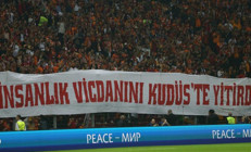 Galatasaraylı taraftarlardan Filistine destek