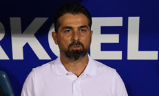 Çaykur Rizesporda İlhan Paluttan hakem tepkisi: Kelimeler arıyorum