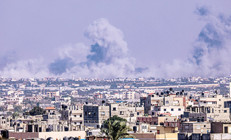 İsrail hedef ayırmadan ölüm saçıyor... Hastane okul cami ambulans