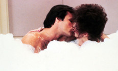 Efsane oyuncu o sahneyi anlattı: Dudaklarımı ondan kurtaramadım... Kan aktığına bile inanmadı