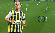Fenerbahçe - Beşiktaş kadın futbol maçında çok konuşulan pozisyon