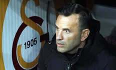 Galatasarayda Okan Buruktan hakem tepkisi: ManUdan yanaydı