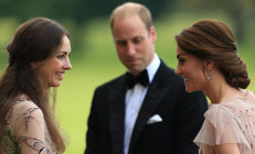 Bir yanda sıcak yuvası, bir yanda yasak aşk dedikodusu: Bunu yazmayın, size başka haber sızdıralım