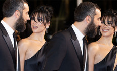 İş aşktan önce geldi… Ünlü şarkıcı, yönetmen sevgilisinden ayrıldı