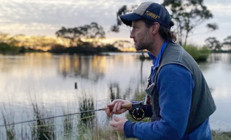 Daha ünlü olmak için Hollywooda gitmişti.. Çareyi başladığı yere dönmekte buldu... Hayalleri yarım kaldı