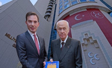 Efsane Valinin oğlu Mehmet Kemal Yazıcıoğlu Tokat adayı oldu