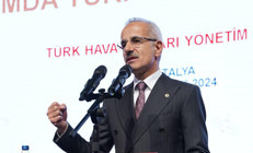 Bakan Uraloğlu: 2023te Türkiye semalarından 15 saniyede bir uçak geçti