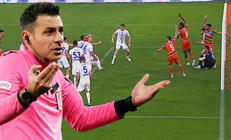 Alanyaspor - Rizespor maçında 10 dakikayı aşan VAR incelemesi Yarı Otomatik Ofsayt Sisteminde 100de 1lik hata ihtimali gerçekleşti
