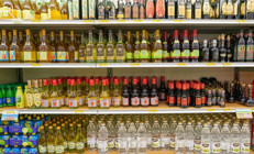 Gıda sahtekârları şimdi de sirkeye el attı... Sentetik kimyasalla sulandırılıp doğalmış gibi piyasaya sürülüyor Bazılarında neredeyse hiç elma ve üzüm yok