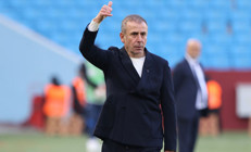 Trabzonspor Teknik Direktörü Abdullah Avcı: Hedeflerimize doğru ilerliyoruz