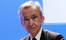 Kim bu Kaşmir giyen kurt Bernard Arnault dünyanın en zengini oldu