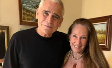 Ölüm bile onları ayıramadı: Hasretin bıçak olup kesiyor yüreğimi... Ağlıyorum