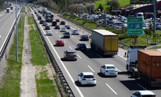 9 günlük bayram tatili için vatandaşlar yollara düştü | Anadolu Otoyolu’nun Bolu geçişinde yoğunluk