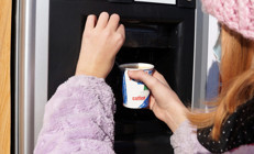 Otomattan aldığı kahve sonrası birden fenalaştı: Göremiyorum 36 saat yoğun bakımda yaşam savaşı verdi