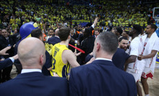 Fenerbahçe - Monaco maçı sonrası yaşanan kavgadan görüntüler