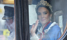 Herkes nerede olduğunu merak ediyordu... Kate hasta yatağından haber gönderdi Sözcüsü dönüşüne ilişkin ilk ipucunu verdi