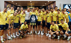 Fenerbahçeden yıldız futbolcuya veda