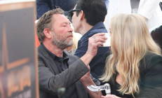 Yakalandığı hastalık ünlü oyuncuya dünyayı dar etti: Karanlığın içinde hapsoldum... Artık hayattan zevk almıyorum