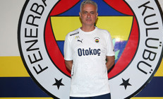 Fenerbahçede Jose Mourinhonun çalışacağı ekip belli oldu