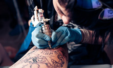 Dövmeler kan kanserine mi neden oluyor 10 yıl boyunca 1398 kişi incelendi… İşte tüm dövmeli insanları ilgilendiren ilginç araştırma sonuçları