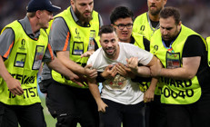 İspanya - Fransa maçında ekranlara yansımayan görüntüler