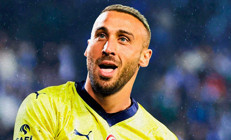 Fenerbahçeden bir transfer daha Cenk Tosun imzayı attı