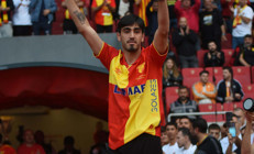 Göztepede Yalçın Kayan gidici