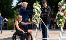 ABDde yeni skandal Trump ortalığı karıştırdı... Yardımcısından Harrise sert sözler: Cehenneme git