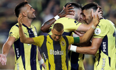 Fenerbahçe - Alanyaspor maçına Tadic ve Dzeko damgası Süper Ligde ondan iyisi yok