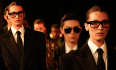 ’15 yıldır her gün acı çekiyorum’ demişti… Hastalığı yüzünden bıraktığı podyumda fırtına gibi esti: Kraliçe geri döndü