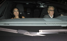 Kendisinden 54 yaş büyük efsane oyuncunun çocuğunu doğurmuştu… Bir başka ünlüyle otel kaçamağında yakalandı