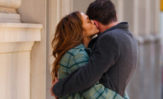 Bir kez daha yuvası yıkıldı... Kocam dediği adam yine sözünü tutmadı... Dördüncü boşanma ona ağır geldi