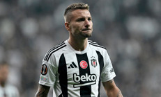 Beşiktaşta diziliş değişiyor Konyaspora karşı çift santrfor...
