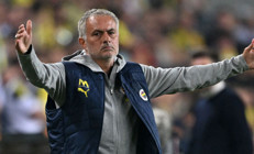Mourinho, Manchester United maçı öncesi İngiliz basınına konuştu: Fenerbahçe 10 yıldır şampiyon olamıyor çünkü...