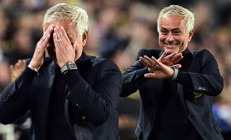 Fenerbahçe-Manchester United maçına Jose Mourinho damgası Kaçan gole çıldırdı, hakeme tepkiden kızardı