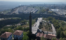 Diyarbakırda, surlardan düşen Zeynep Nursimadan acı haber