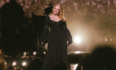 Ünlü şarkıcı sahneye gözyaşlarıyla veda etmişti… Şimdi sırada evlilik ve çocuk var